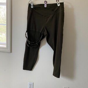 High Waisted Crossover Contrast Mesh Decorative Buckle Plus Size Leggings 2X